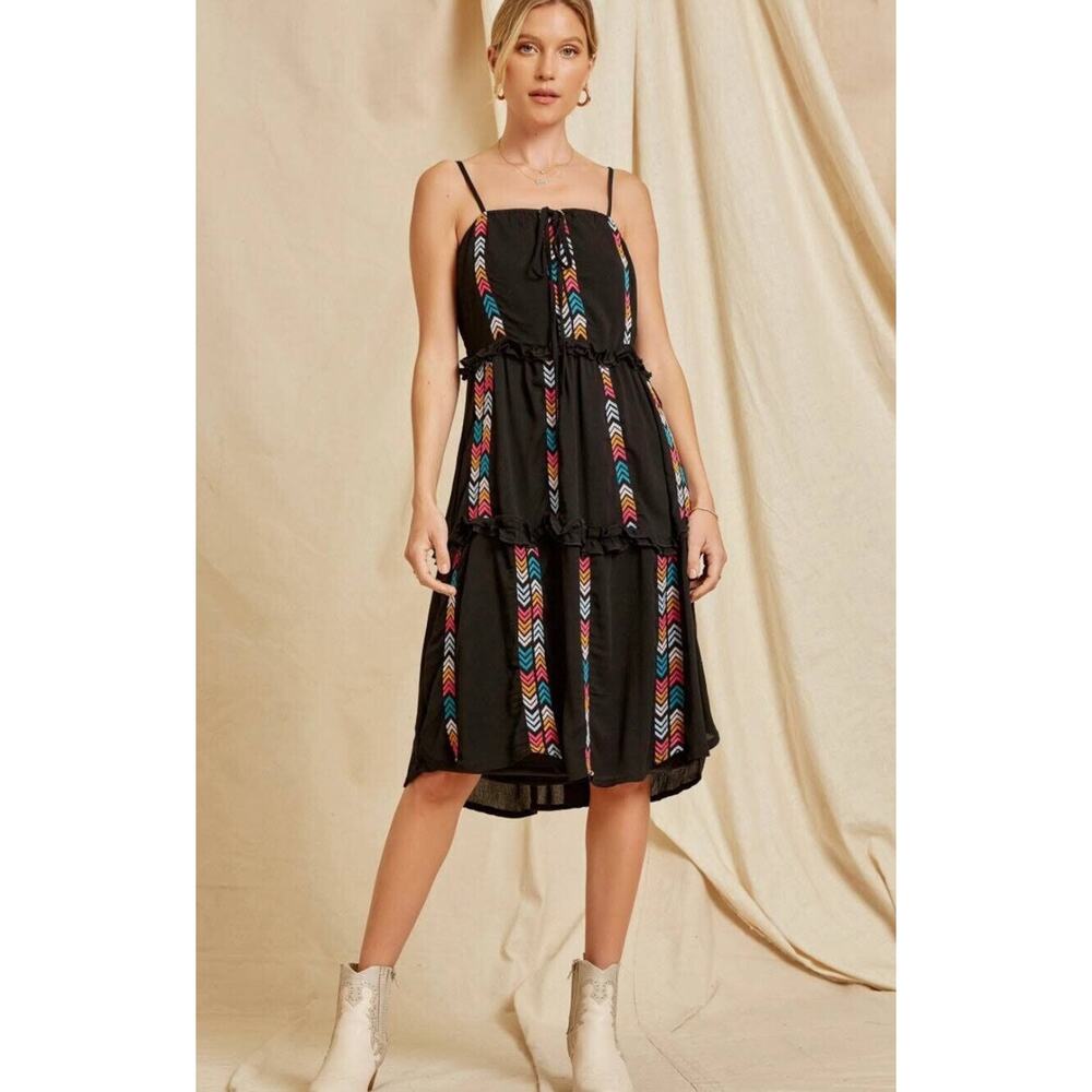 Savanna Jane NWOT Sz S Black Embroidered Floral Chevron Boho A Line Shift Dress
